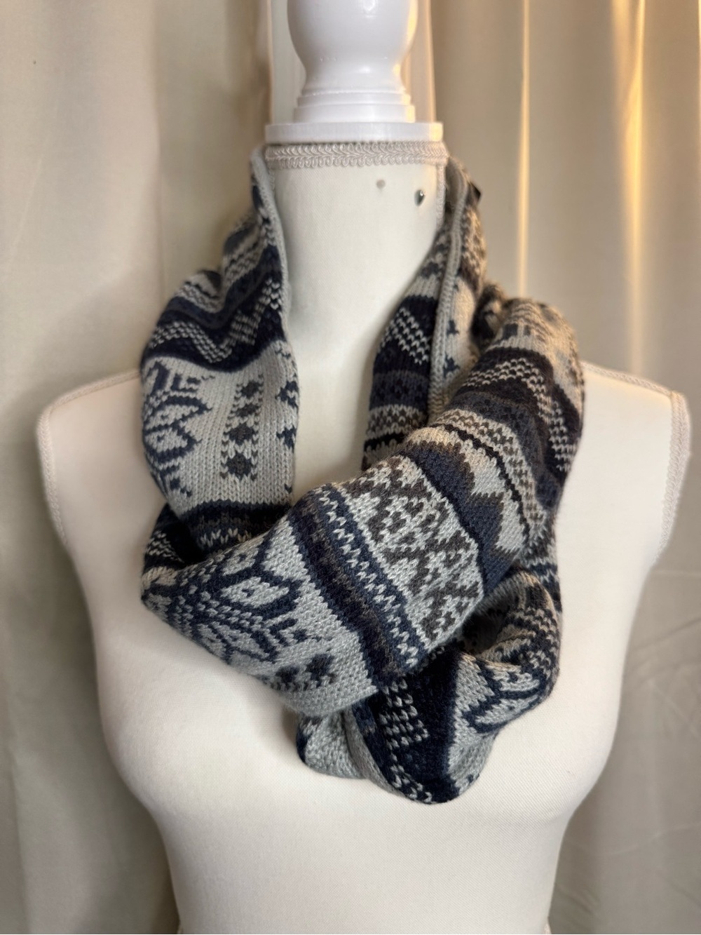 Muk Luks Reversible Gray and Navy Knit Infinity Scarf